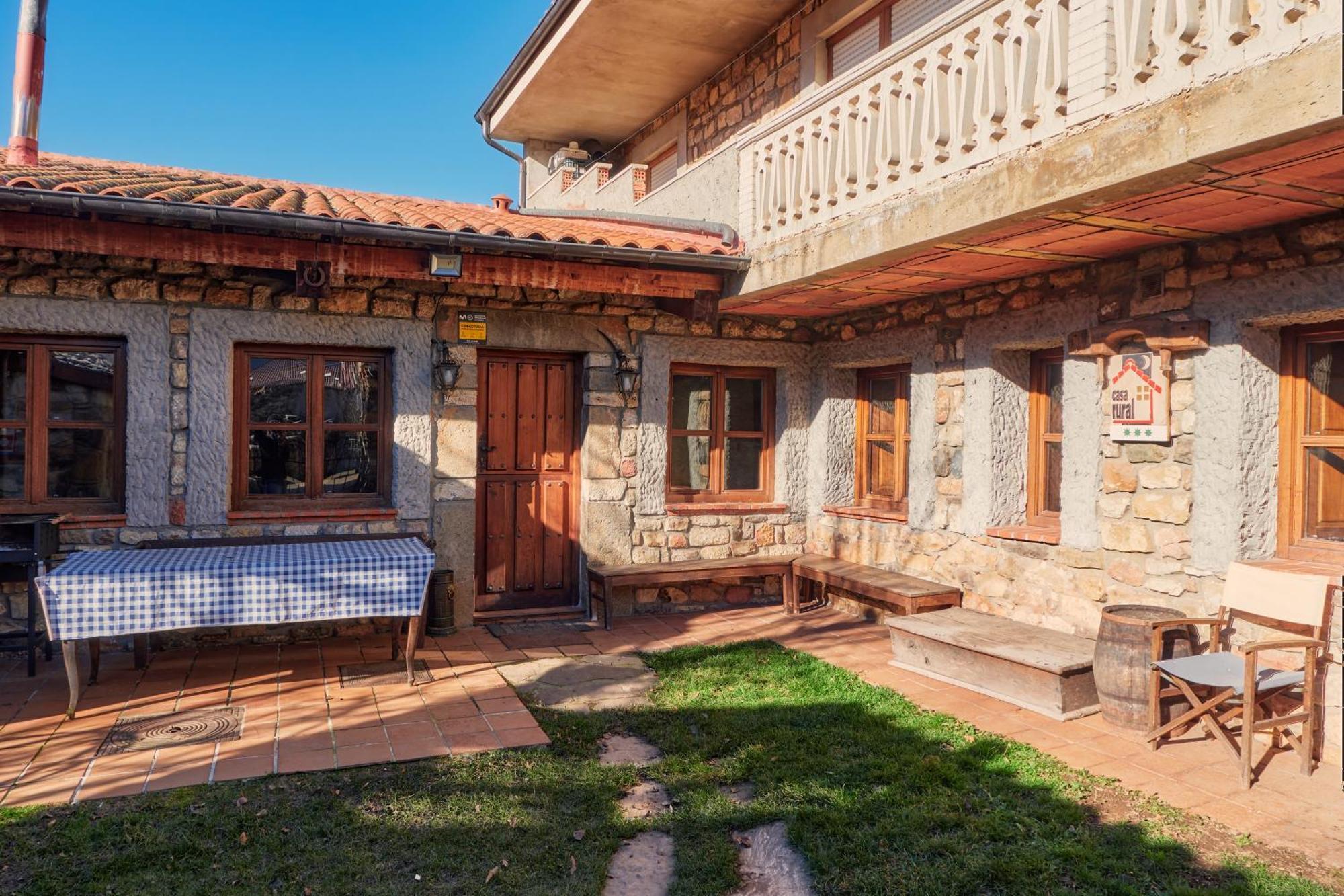 Aldaron Guest House Boca de Huergano Bagian luar foto