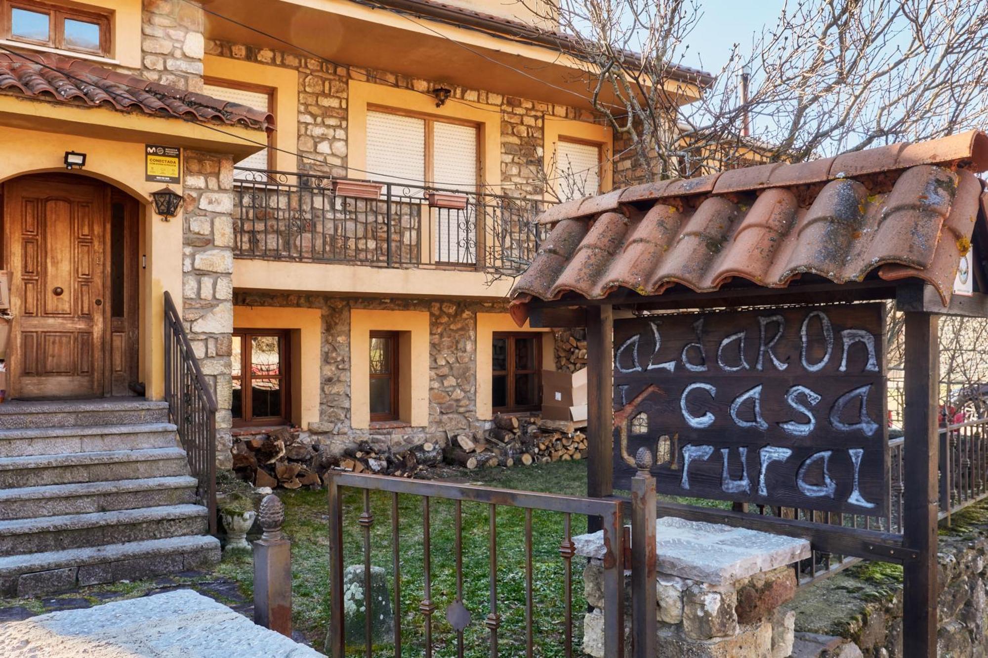Aldaron Guest House Boca de Huergano Bagian luar foto